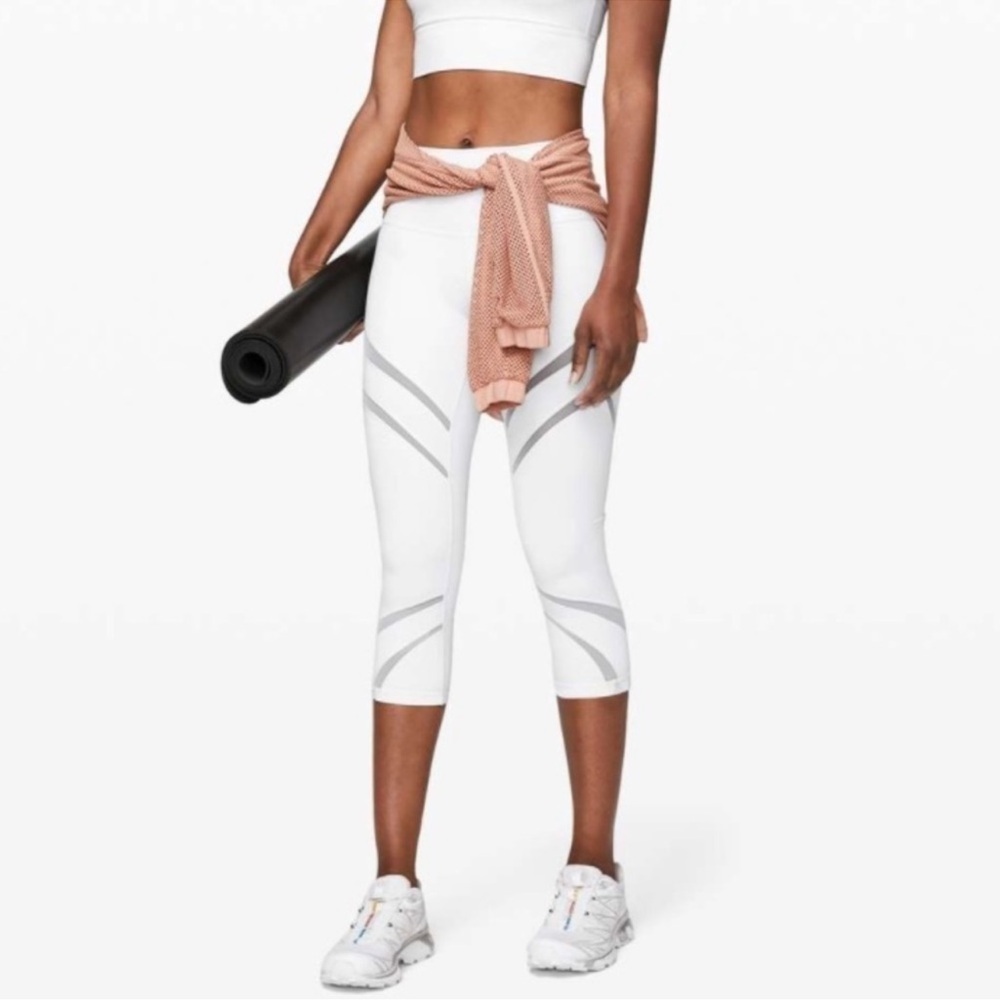 Lululemon White Wunder Under HR Crop 21" Mesh Panels Size 10 Leggings Yoga